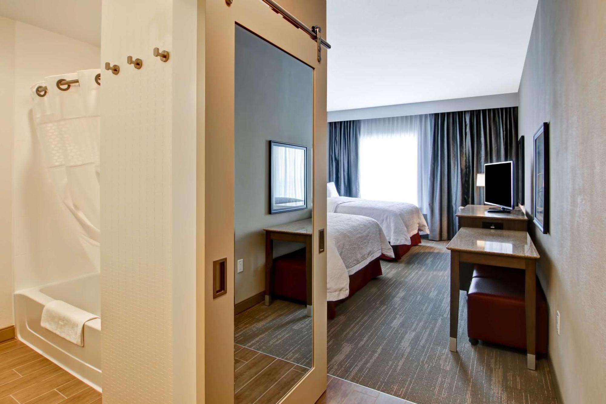 Hampton Inn & Suites By Hilton Grande Prairie Exteriér fotografie
