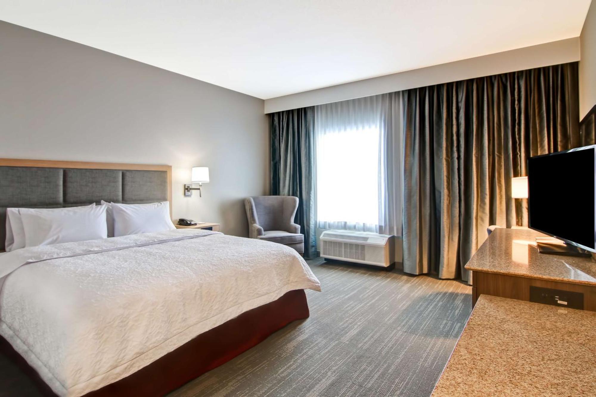 Hampton Inn & Suites By Hilton Grande Prairie Exteriér fotografie