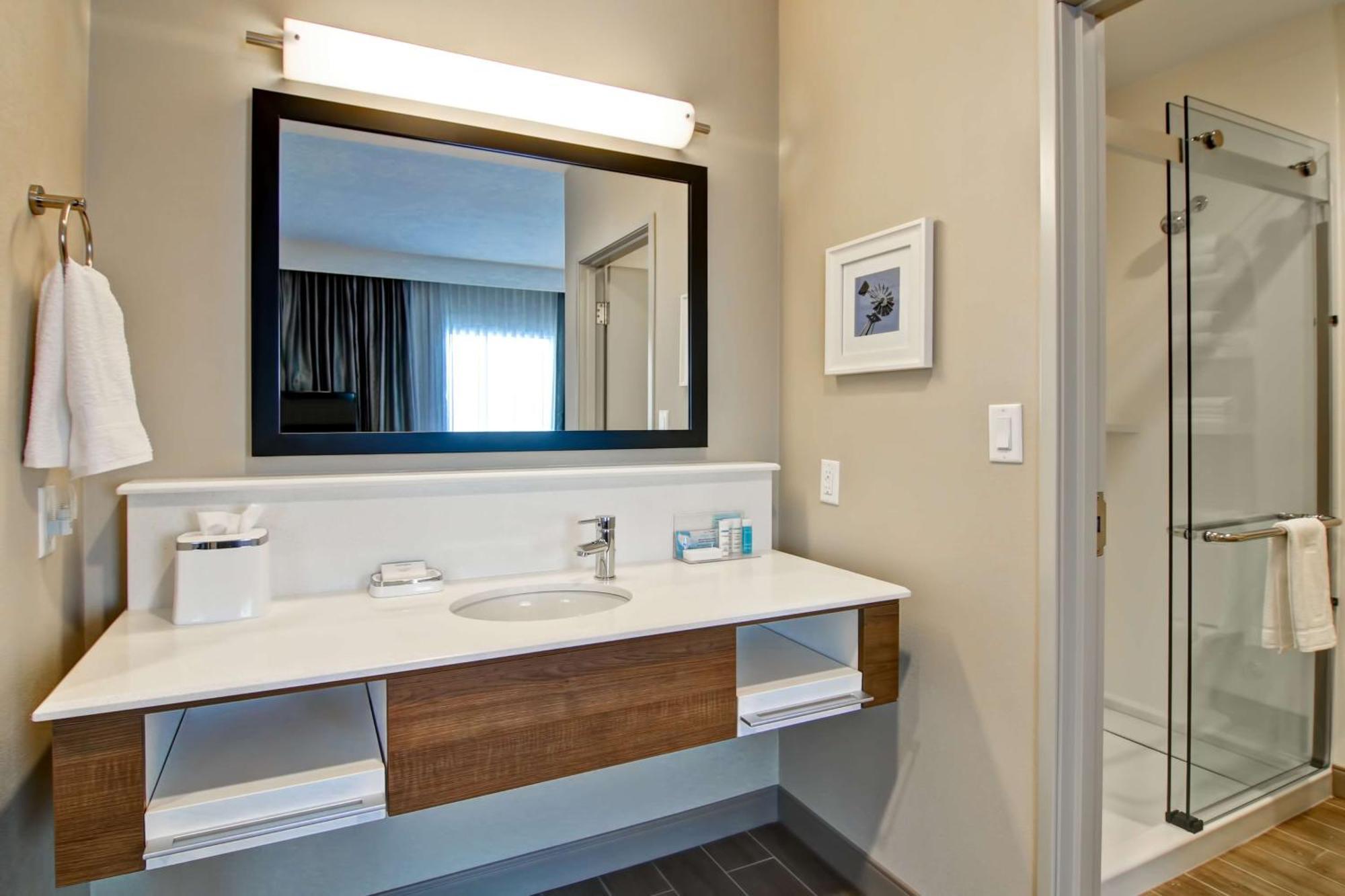 Hampton Inn & Suites By Hilton Grande Prairie Exteriér fotografie