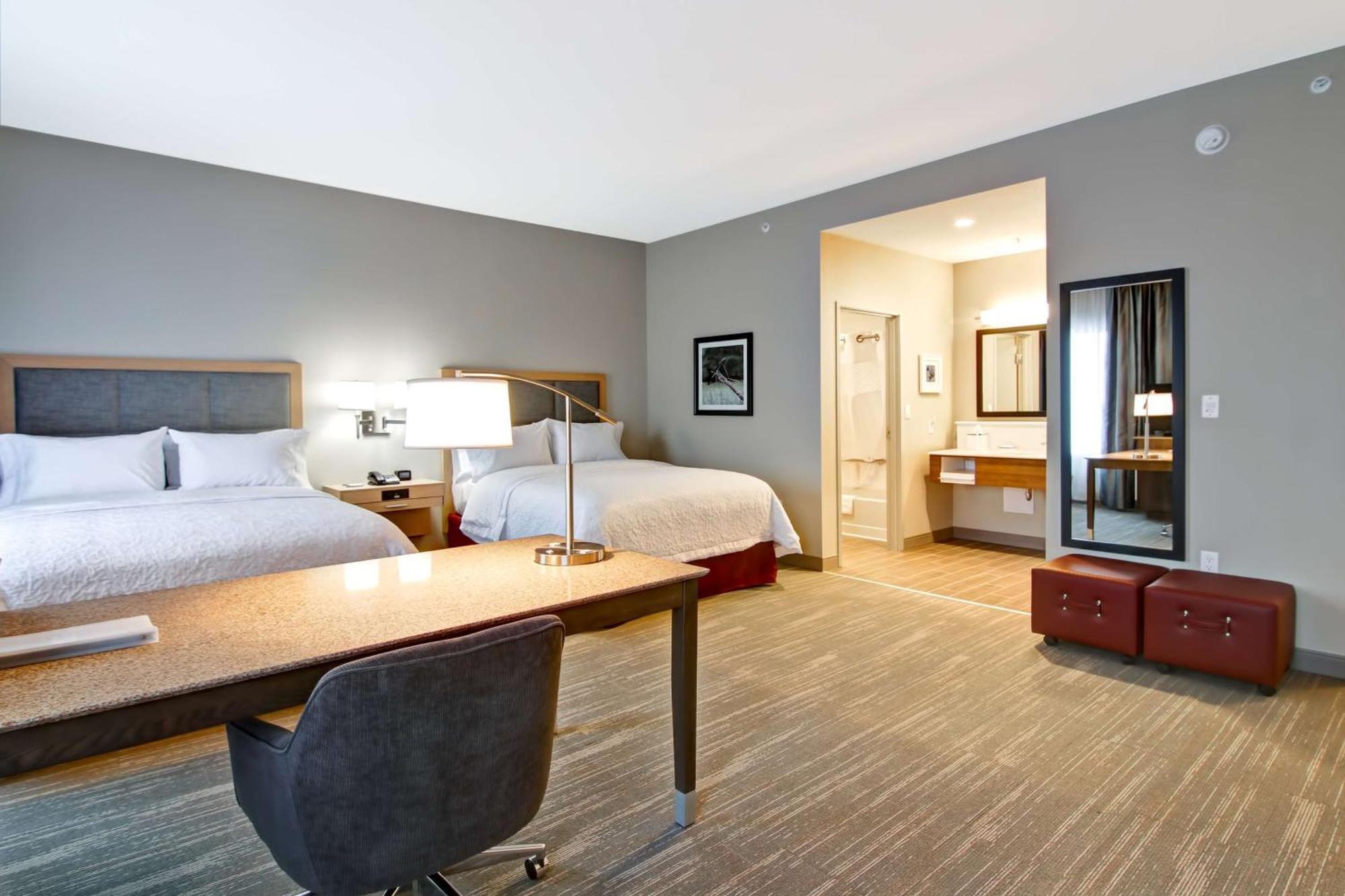 Hampton Inn & Suites By Hilton Grande Prairie Exteriér fotografie