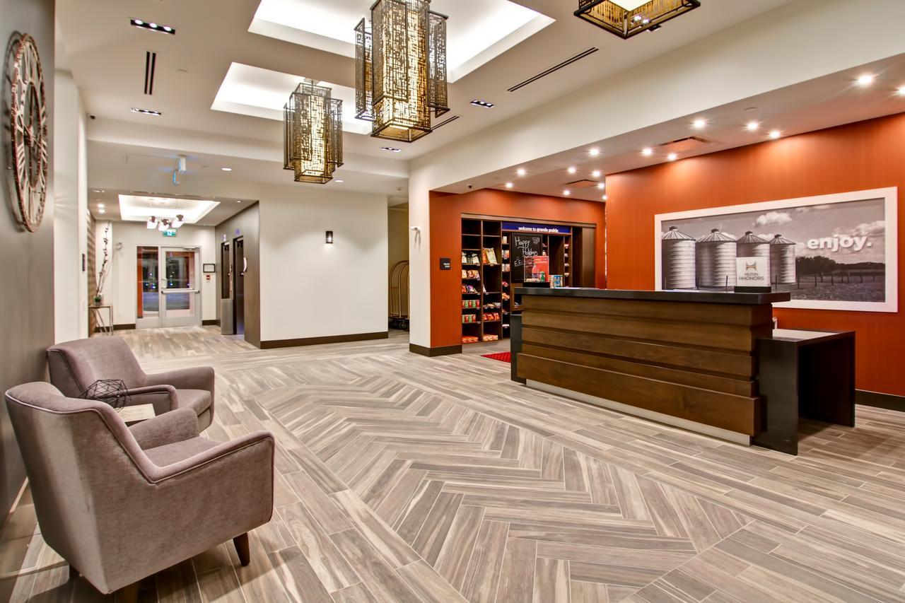 Hampton Inn & Suites By Hilton Grande Prairie Exteriér fotografie