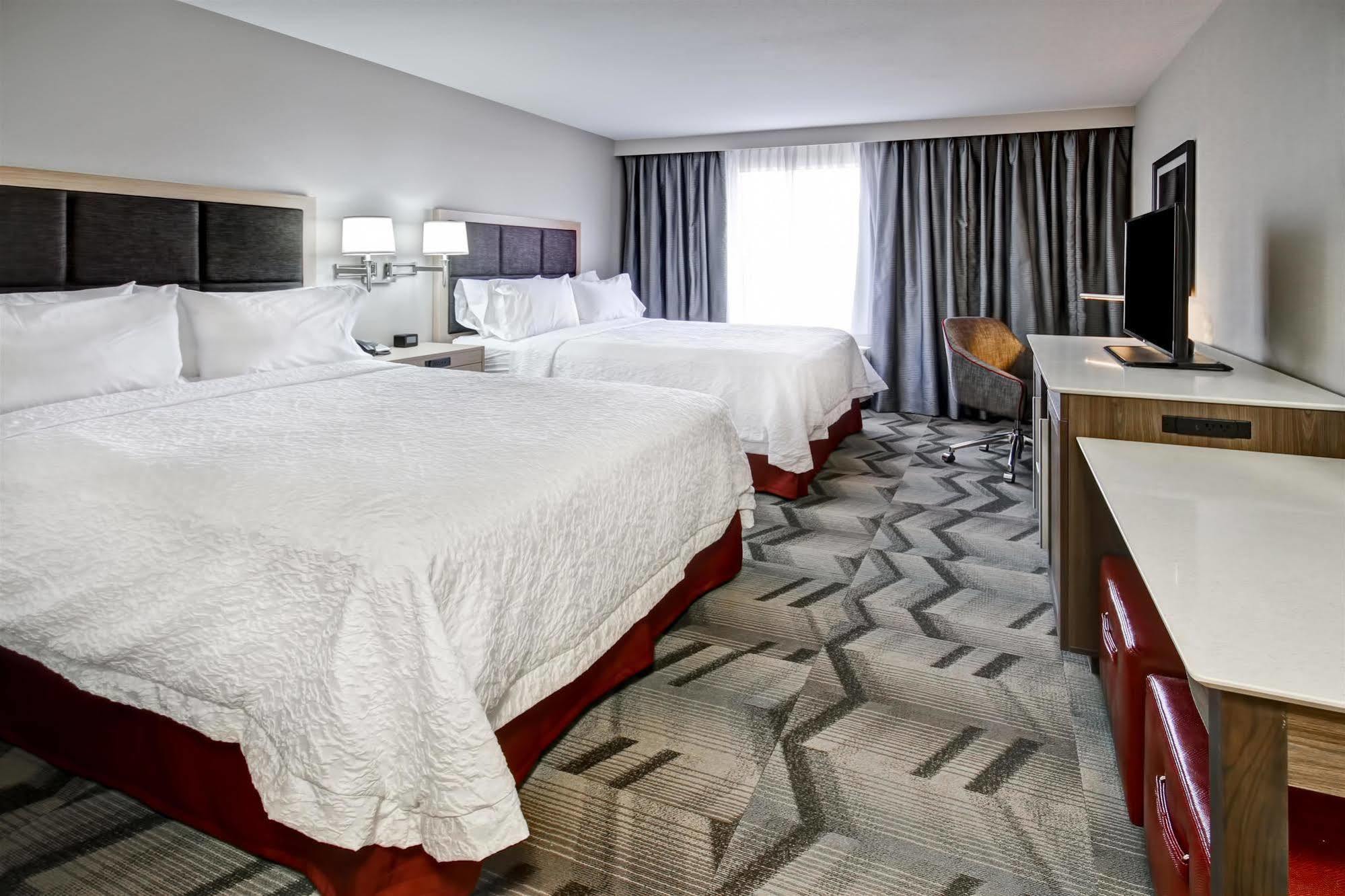 Hampton Inn & Suites By Hilton Grande Prairie Exteriér fotografie