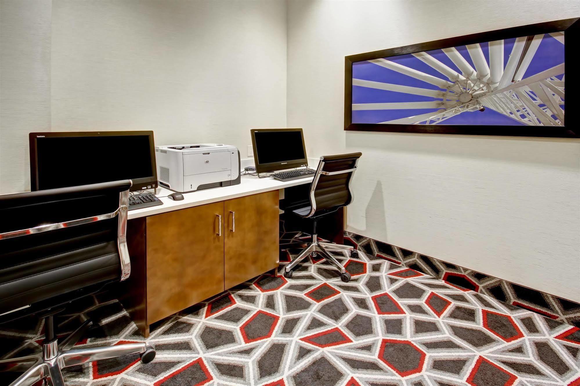 Hampton Inn & Suites By Hilton Grande Prairie Exteriér fotografie